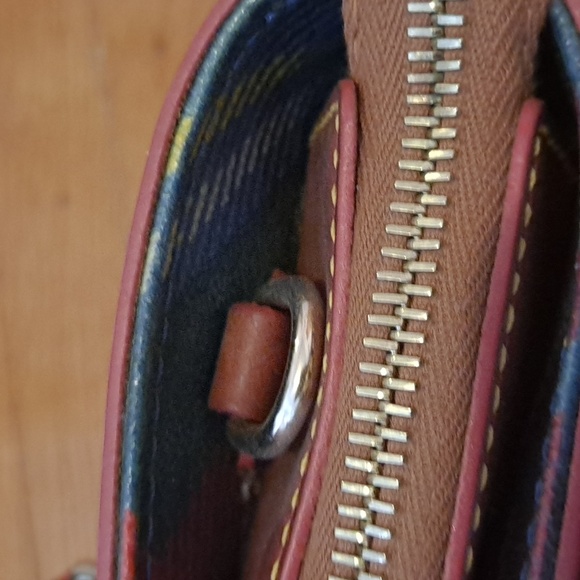 Dooney & Bourke Satchel - Picture 5 of 9